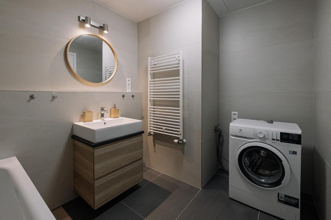 Skau Blue Residence In Sky Park 21 Floor 2 Tower Panoramic View Free Parking Bratislava Bagian luar foto