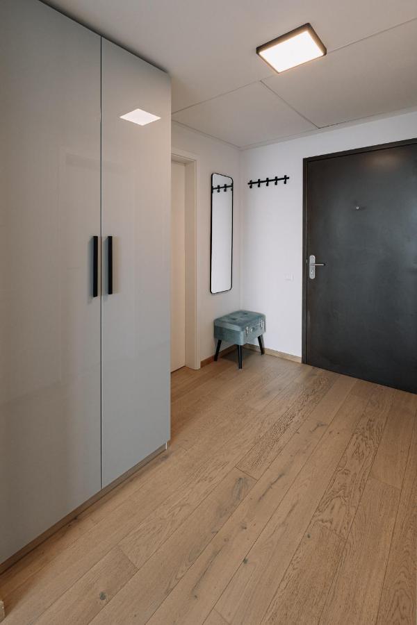 Skau Blue Residence In Sky Park 21 Floor 2 Tower Panoramic View Free Parking Bratislava Bagian luar foto